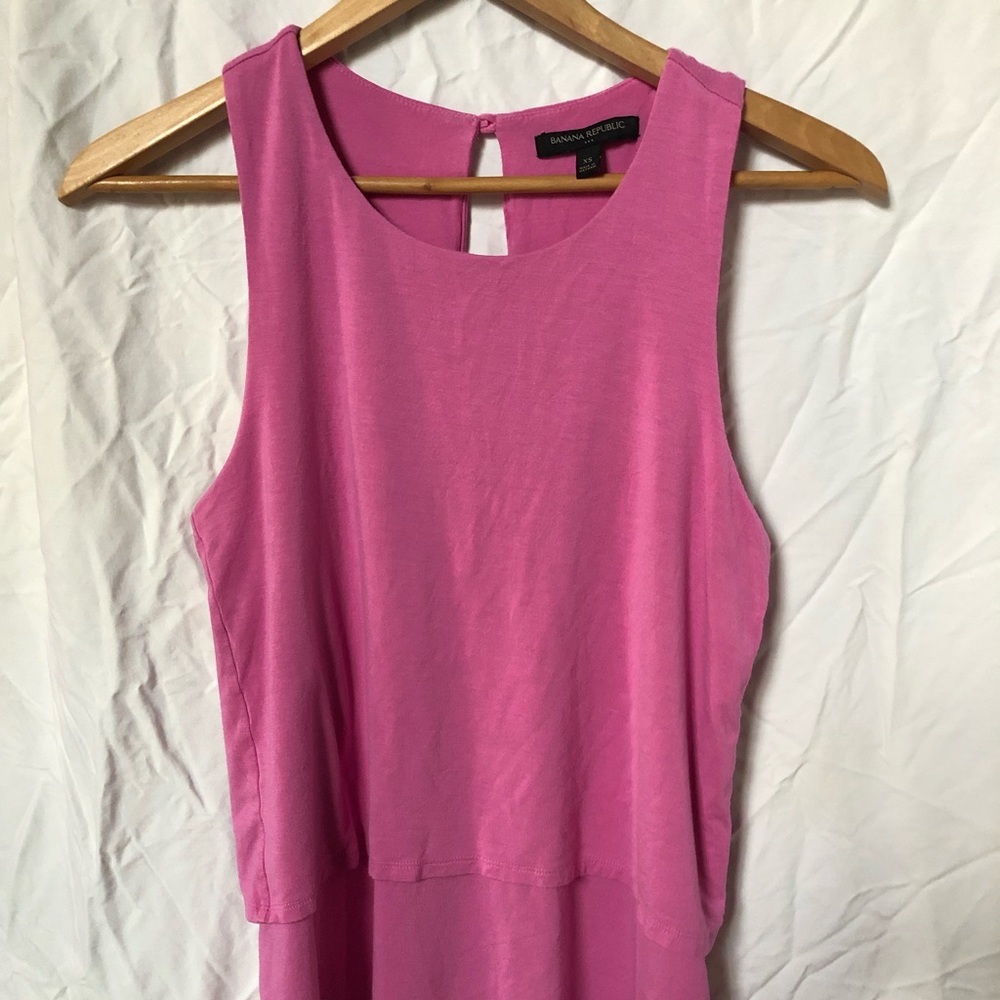 *Banana Republic sleeveless top*